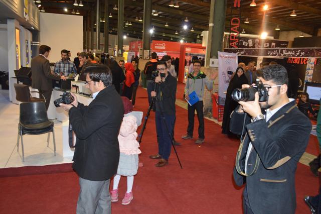 علیرضا پویافر:گزارش اختصاصی یازدهمین نمایشگاه فناوری اطلاعات استان یزد: جهارمین روز از کامیتکس یازدهم (6) علیرضا پویافر:گزارش اختصاصی یازدهمین نمایشگاه فناوری اطلاعات استان یزد: جهارمین روز از کامیتکس یازدهم (6)