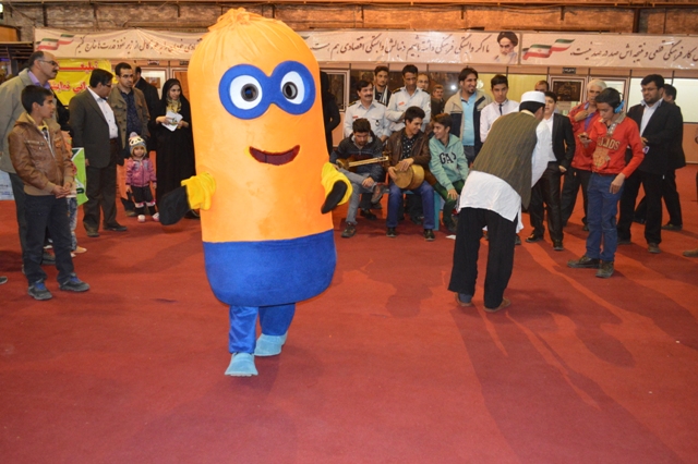 علیرضا پویافر: گزارش اختصاصی یازدهمین نمایشگاه فناوری اطلاعات استان یزد:کودکان و نوجوانان کامیتکسی(8) علیرضا پویافر: گزارش اختصاصی یازدهمین نمایشگاه فناوری اطلاعات استان یزد:کودکان و نوجوانان کامیتکسی(8)