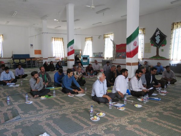 یزد فردا :بخش گاريزات يكي از نمونه هاي توسعه اشتغال پايدار در كشور یزد فردا :بخش گاريزات يكي از نمونه هاي توسعه اشتغال پايدار در كشور