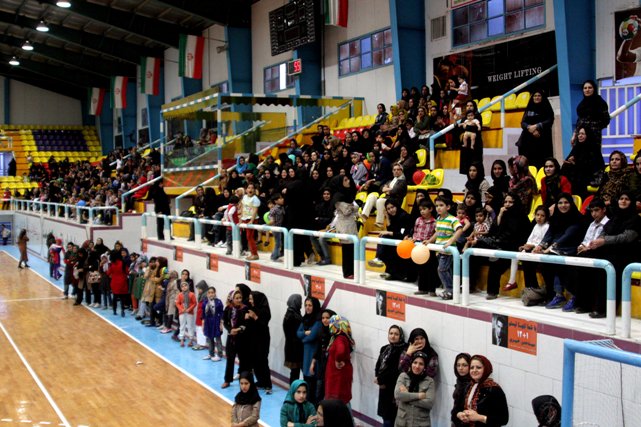 با حضور خبيري؛ كانديداي شوراي شهر همايش بزرگ ورزشي بانوان يزد برگزار شد با حضور خبيري؛ كانديداي شوراي شهر همايش بزرگ ورزشي بانوان يزد برگزار شد