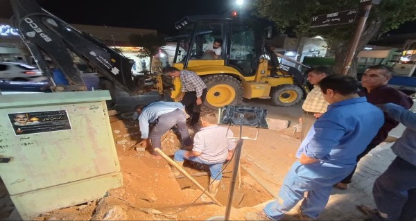 رفع نشتی لوله آب خیابان قیام در عملیات شبانه بدون قطعی آب