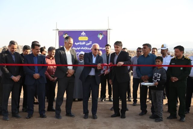 نخستین مجتمع خدماتی و پارکینگ خودروهای سنگین بافق راهاندازی شد نخستین مجتمع خدماتی و پارکینگ خودروهای سنگین بافق راهاندازی شد