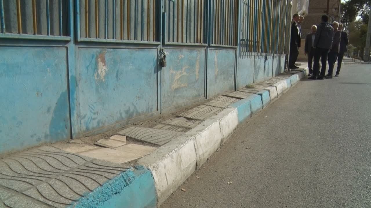 نارضایتی معلولان میبدی از عدم اجرای مناسب‌سازی