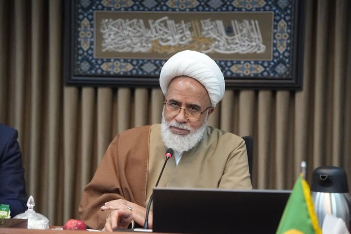 مدیران با عزمی جهادی در برابر تهاجم فرهنگی دشمن مقاومت کنند مدیران با عزمی جهادی در برابر تهاجم فرهنگی دشمن مقاومت کنند