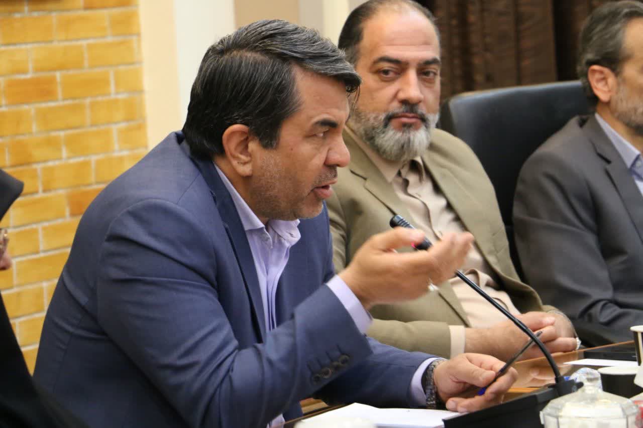 انتصاب مدیران شهرستانی بدون موافقت فرمانداران ممنوع است/ دوره پشت میز نشستن فرمانداران گذشته است