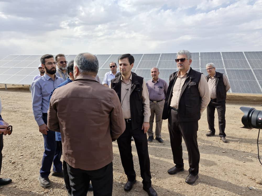 نیروگاه خورشیدی خضرآباد چادرملو، تیرماه به بهره‌برداری می‌رسد