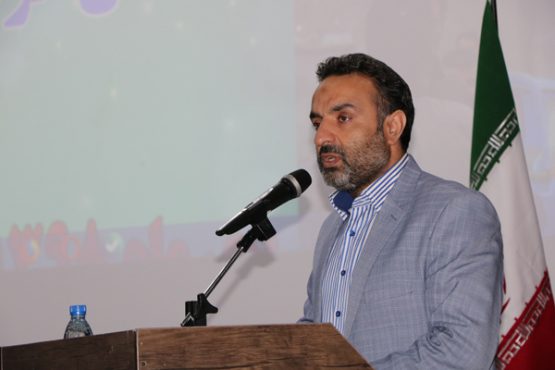 نگاه ملتماسه به بیرون، محرومیت در درون کشور را افزایش می دهد 