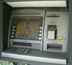 برداشت از حساب هاي بانکي به وسيله نصب اسکيمر 