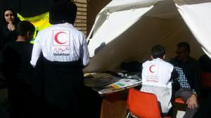 برپایی ایستگاه سلامت توسط داوطلبین هلال احمر اردکان در اربعین حسینی+عکس