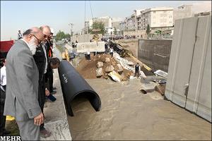 آبگرفتگی مترو تهران:  واکنش مسئولین شهرداری و استانداری تهران را در بر داشته است+عکس