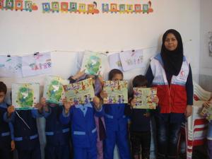 استقبال اعضای کانون غنچه های هلال احمر شهرستان اشکذر از دهه مبارک فجر استقبال اعضای کانون غنچه های هلال احمر شهرستان اشکذر از دهه مبارک فجر