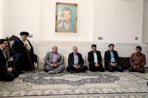 سرکشی و بازدید از خانواده معظم شهدای شرکت سنگ آهن مرکزی سرکشی و بازدید از خانواده معظم شهدای شرکت سنگ آهن مرکزی