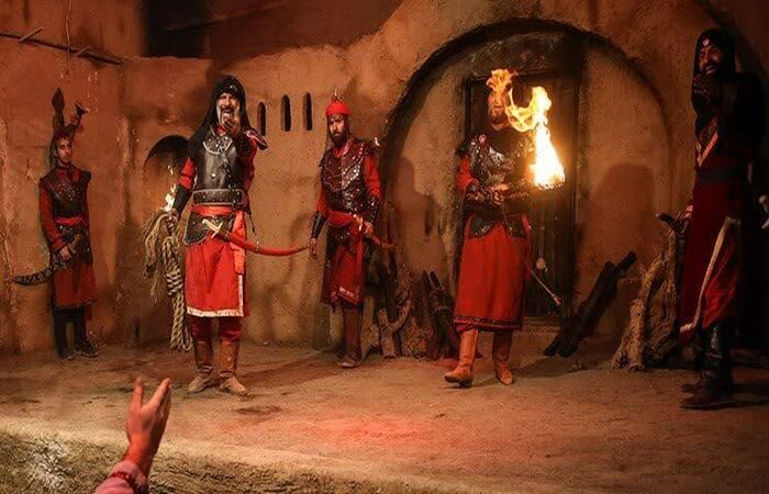 نمایشگاه سوگواره تجسمی کوچه های بنی هاشم در سیرجان